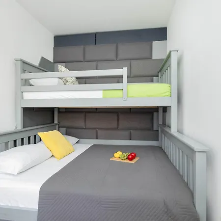 Apartment Bright Morskie Oko With Balcony By Renters Misdroy