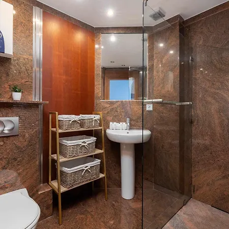 Bright Morskie Oko With Balcony By Renters Apartment *