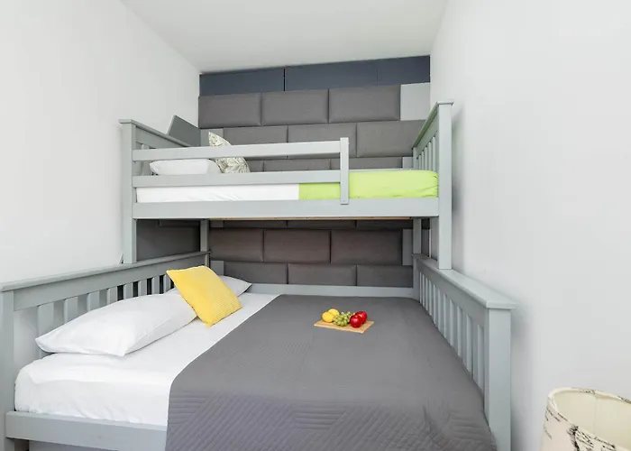 Апартаменты Bright Morskie Oko With Balcony By Renters Мендзыздрое