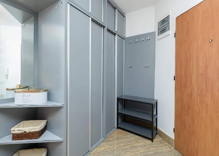 Апартаменты Bright Morskie Oko With Balcony By Renters